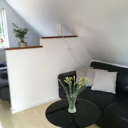 Ro I Skoven - Men Taet Pa Byen Appartement *